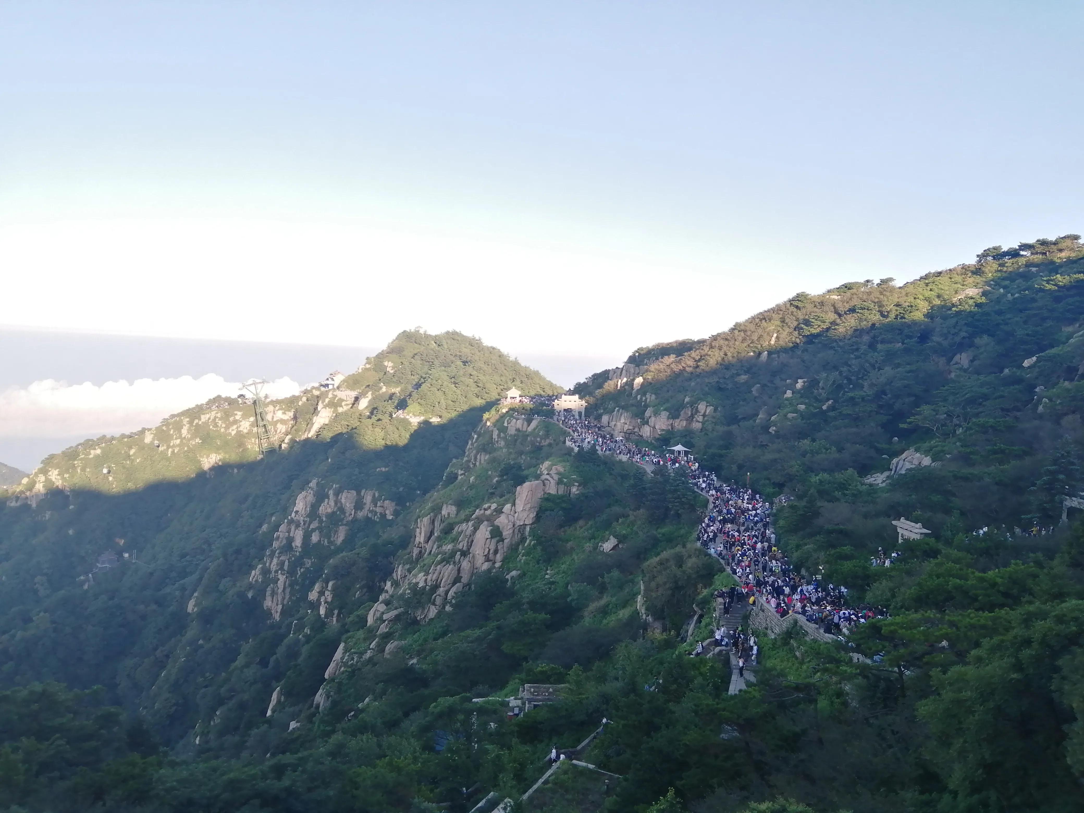 夜登泰山观日出最详细攻略,爬泰山看日出日落赏泰山美景