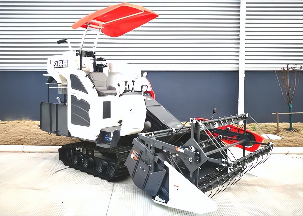 二手久保田水稻联合收割机,最好的水稻收割机久保田