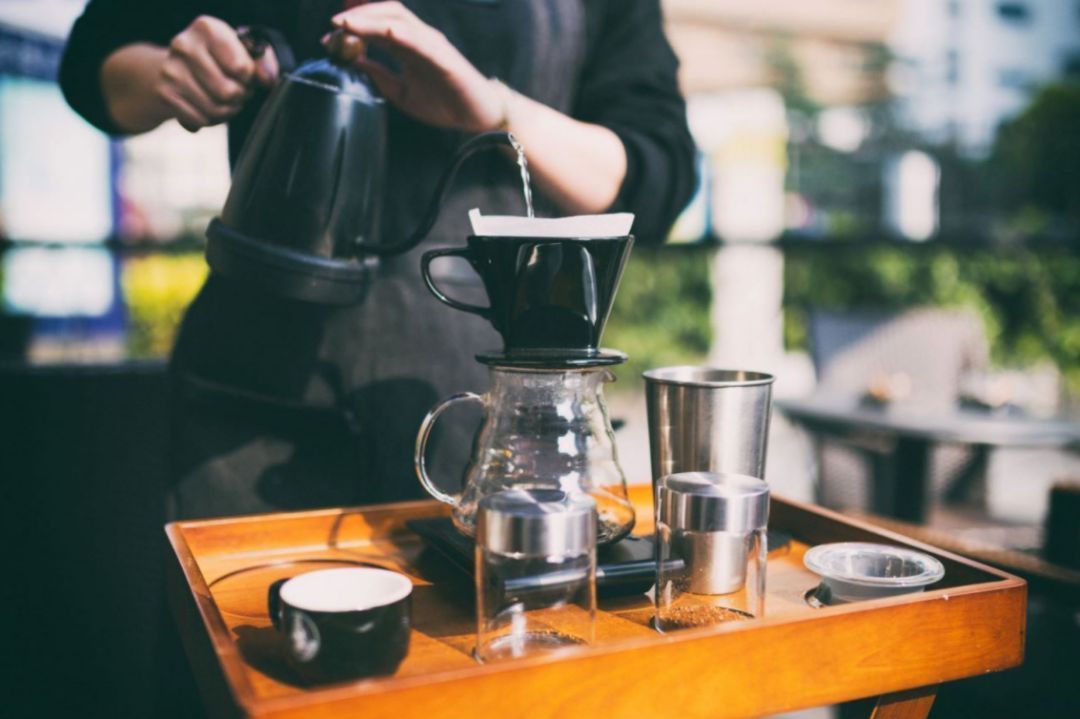 万亿咖啡市场：数万家咖啡馆挤进办公楼，新秀一天收20份投资邀约