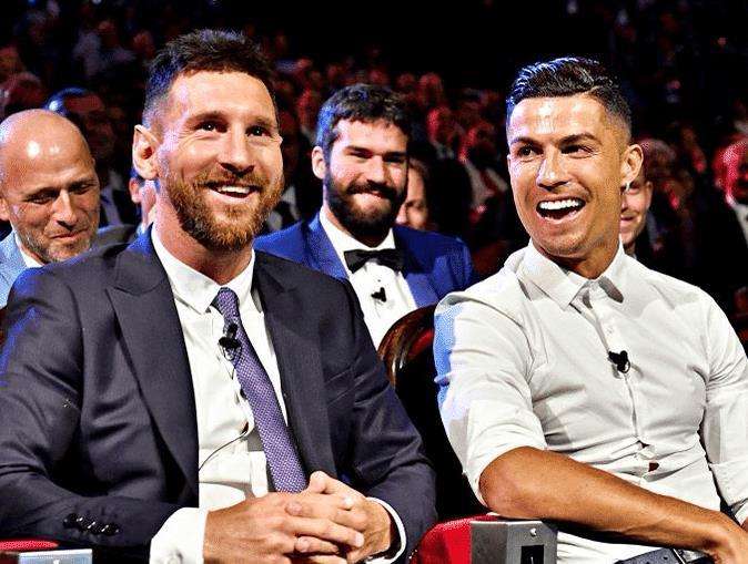 足坛公认的历史地位,足坛历史地位排名谁评判的