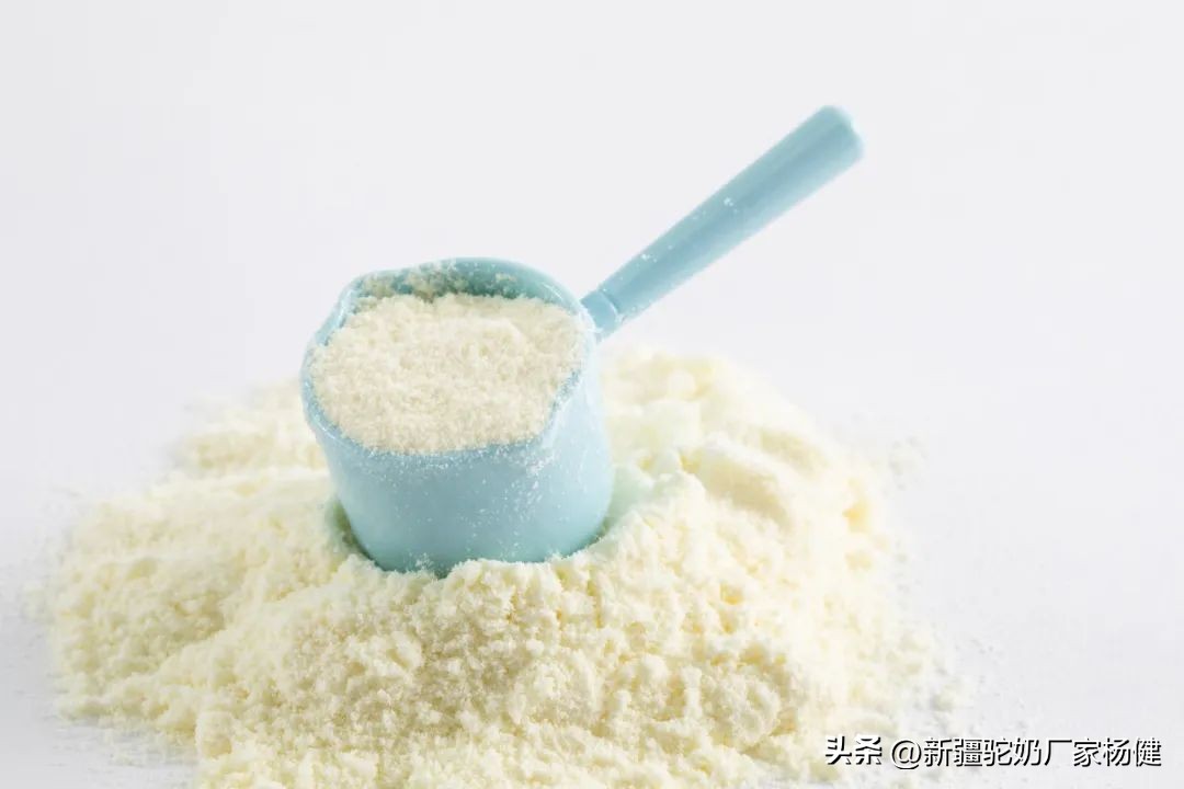 奶粉冲出来结块是什么原因,奶粉结块现象是怎么回事