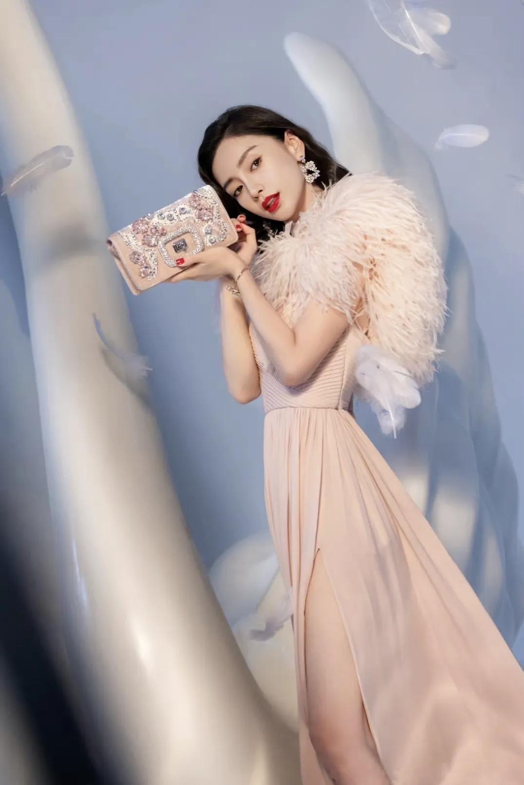 rogervivierangelababy活动,angelababy任嘉伦代言rogervivier