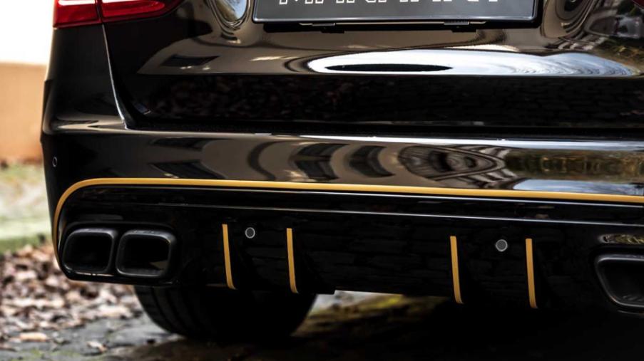 曼哈特CR700搭载4.0升双涡轮增压V8发动机输出功率提升至712马力