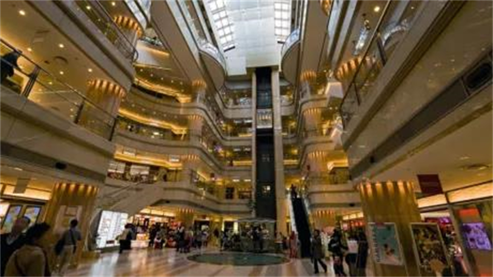 通过“硬件软件”的创新，打造“好吃好逛又好玩”的机场商业