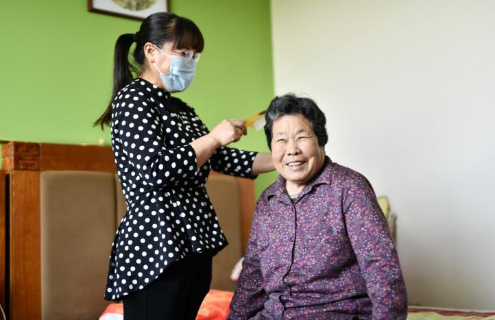 英国的养老制度运作方式,英国养老政策的优势和劣势