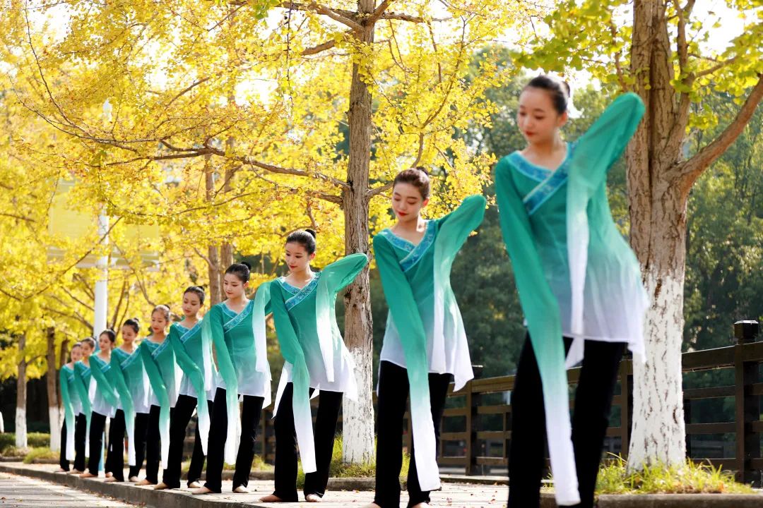 高考顺利！欢迎你来重庆，续写与重大的未来故事