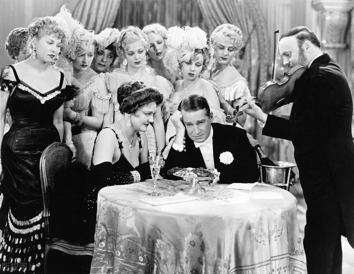 明星制度对电影的影响,明星制度对电影业的影响