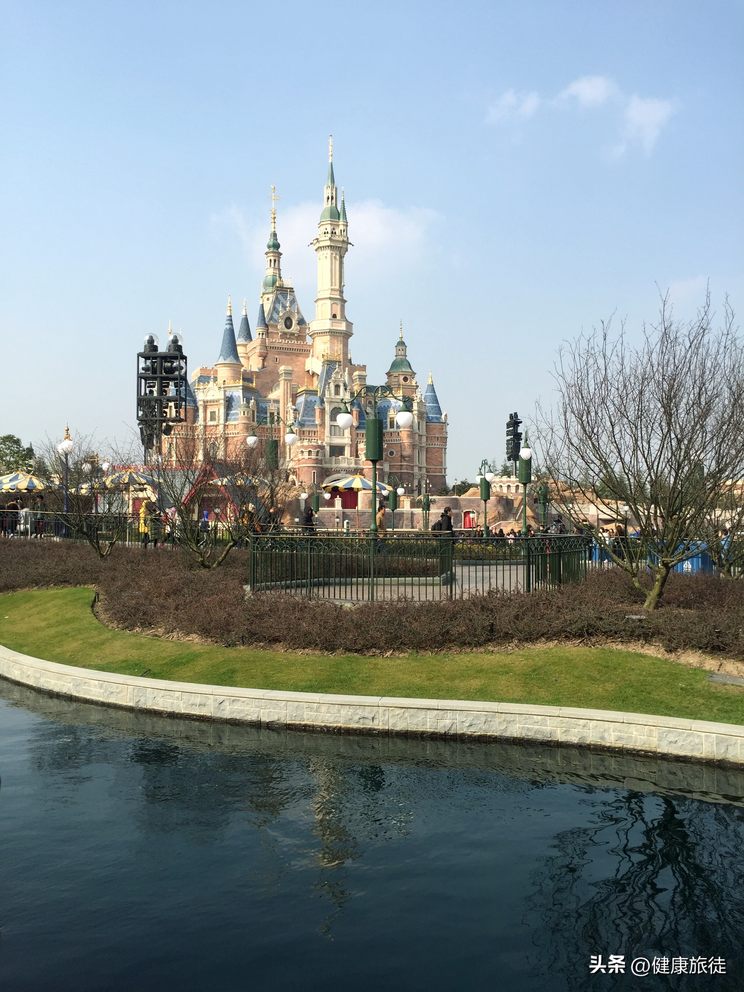 上海迪士尼乐园夏日狂欢盛宴,上海迪士尼乐园七大主题乐园介绍