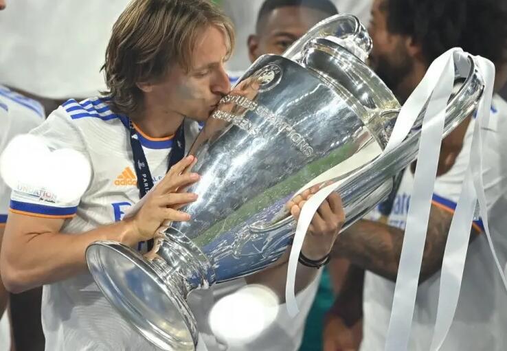 世界足坛10大进球梅西独占,世界足坛十大巨星梅西排第4