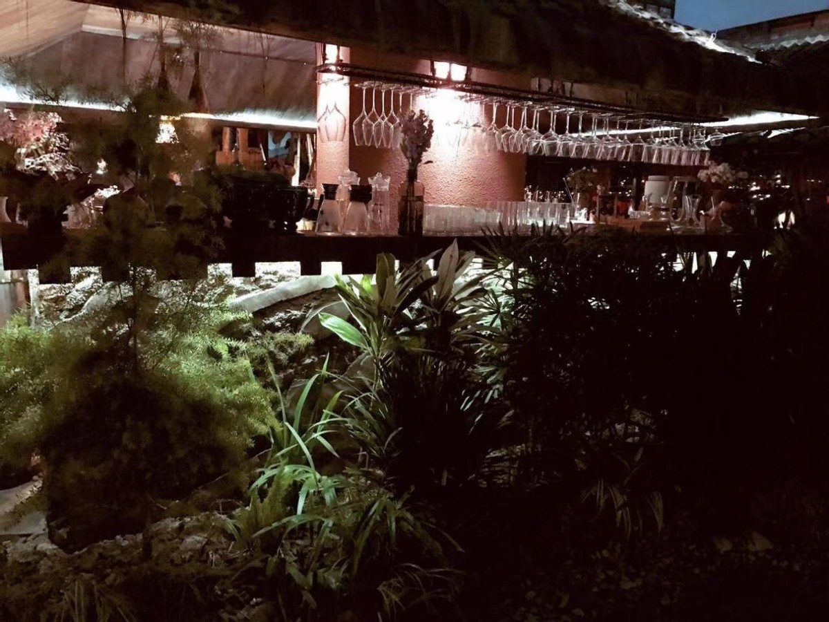 上海后备箱经济爆火：你永远想不到，当代年轻人攒钱有多花样百出