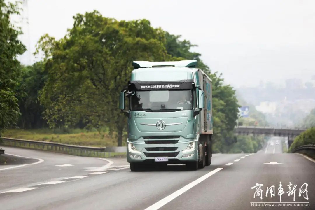 东风天龙gx有没有前四后八,长途奔袭300公里视频