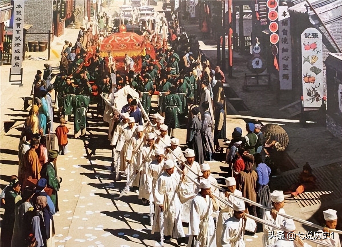 为啥人死后不能摸尸体的脸,为何人死后不能摸尸体的脸