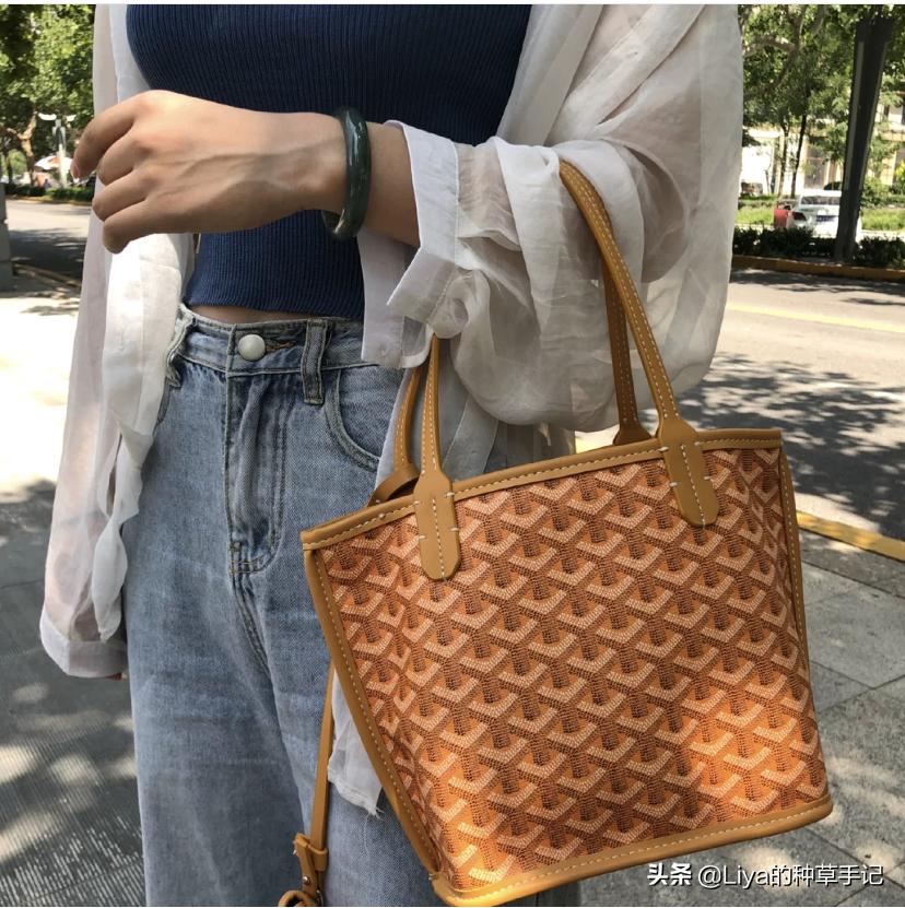 小ck这款包太好看了,平价又不失大牌感的小ck包包