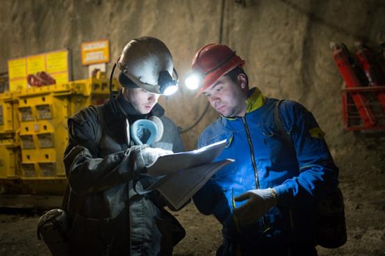 飞越俄罗斯上空,世界目前最大的钻石矿