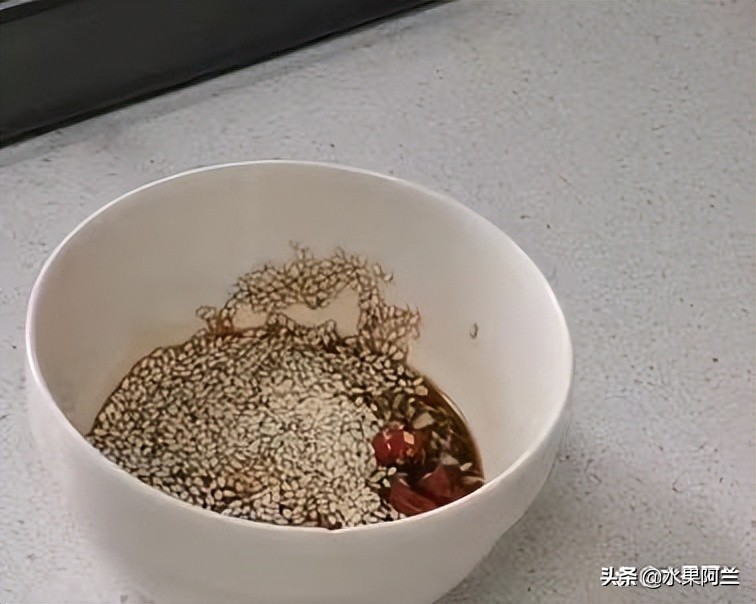 菠菜5种最好吃的做法,菠菜最好吃的三种做法