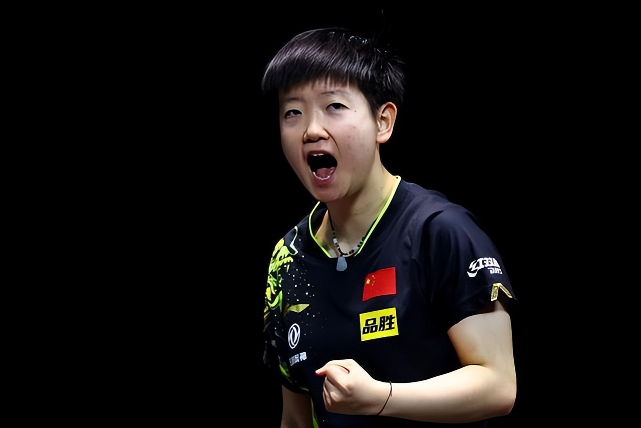 孙颖莎教练邱贻可评价孙颖莎,邱贻可孙颖莎初次见面