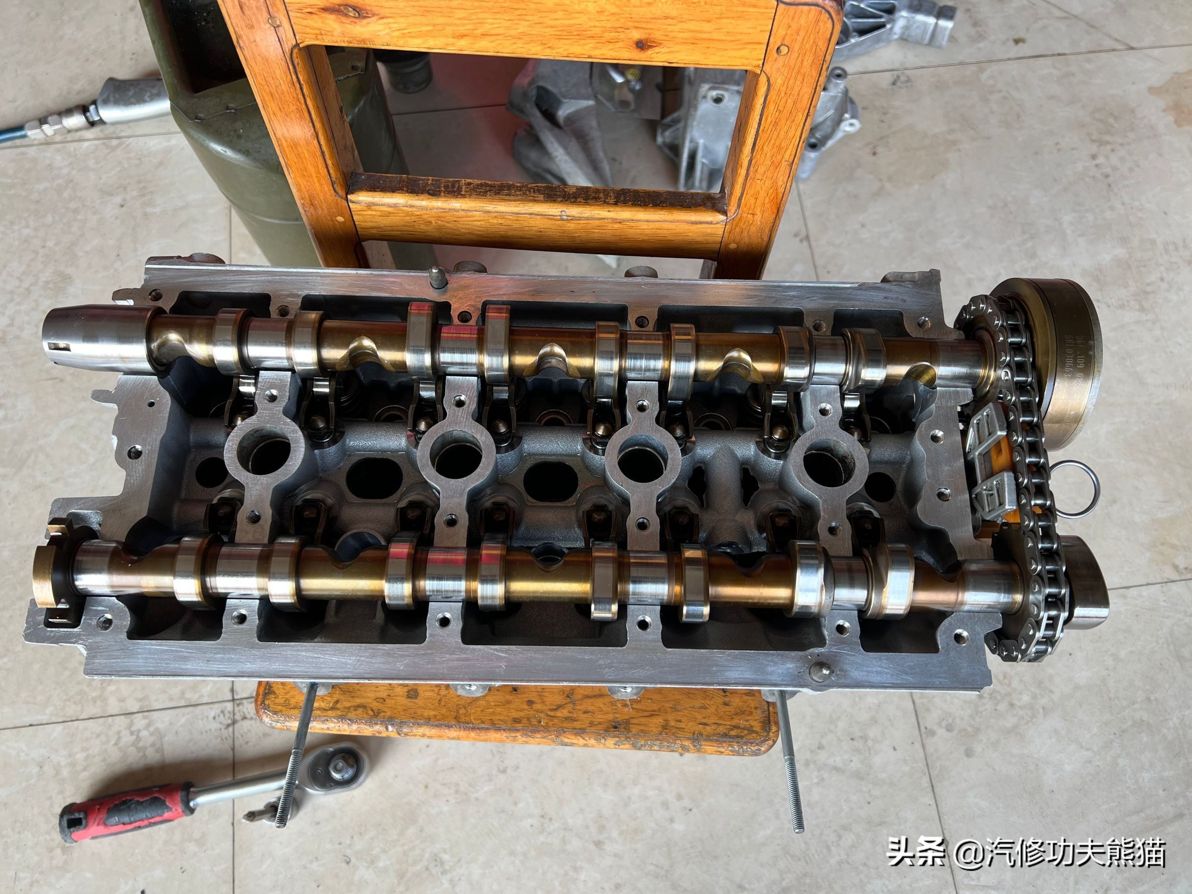 奥迪大众保时捷烧机油专修,2.0t奥迪a6烧机油吗