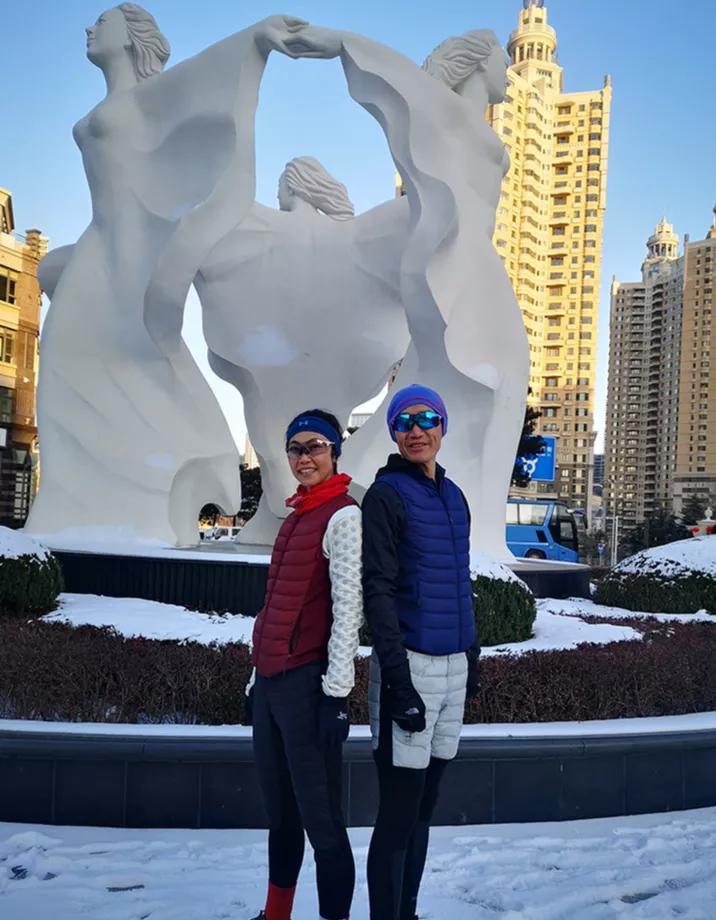 无惧风雪户外运动服饰,冬季跑步穿什么马甲透气保暖