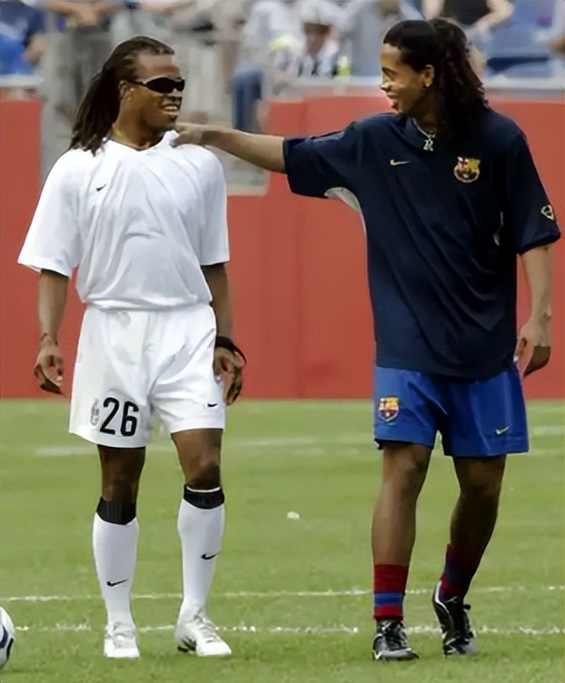 大罗能进巴萨最佳阵容吗,大罗足球史上最佳阵容