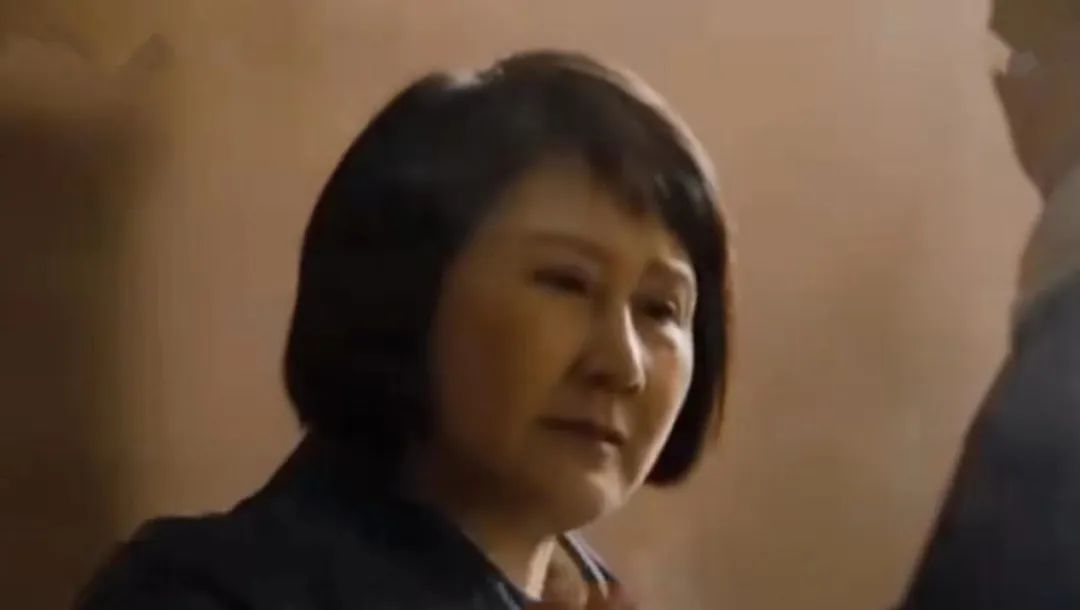 第一代“国民媳妇”,与富豪丈夫一见钟情,曾被婆婆嫌弃不像“刘慧芳”,如今59岁仍是顶流