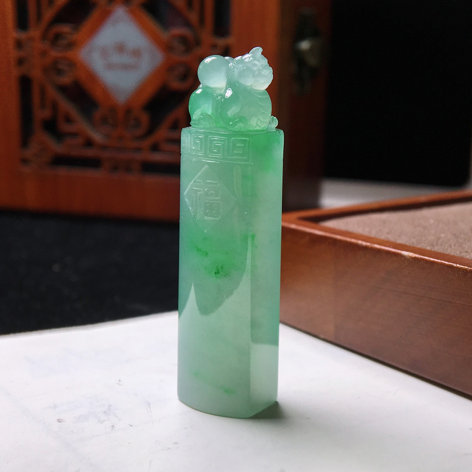 冰糯和冰种区分,冰糯种和冰种哪个值钱