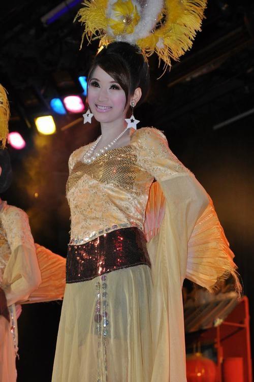 弯弯扇,去泰国旅游有必要买弯扇吗