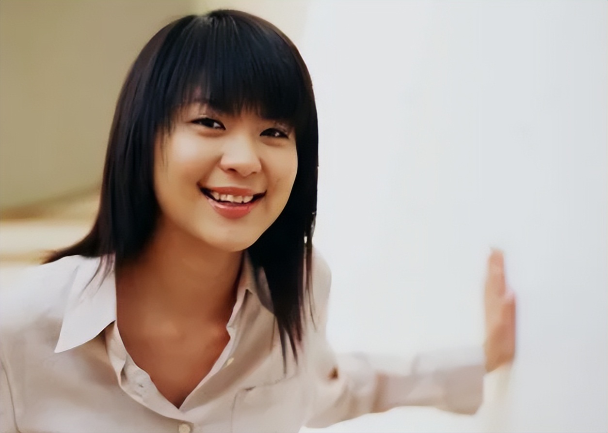 女性尖锐性湿疣最初是肉疙瘩吗,女性尖锐性湿疣身上会长疙瘩么