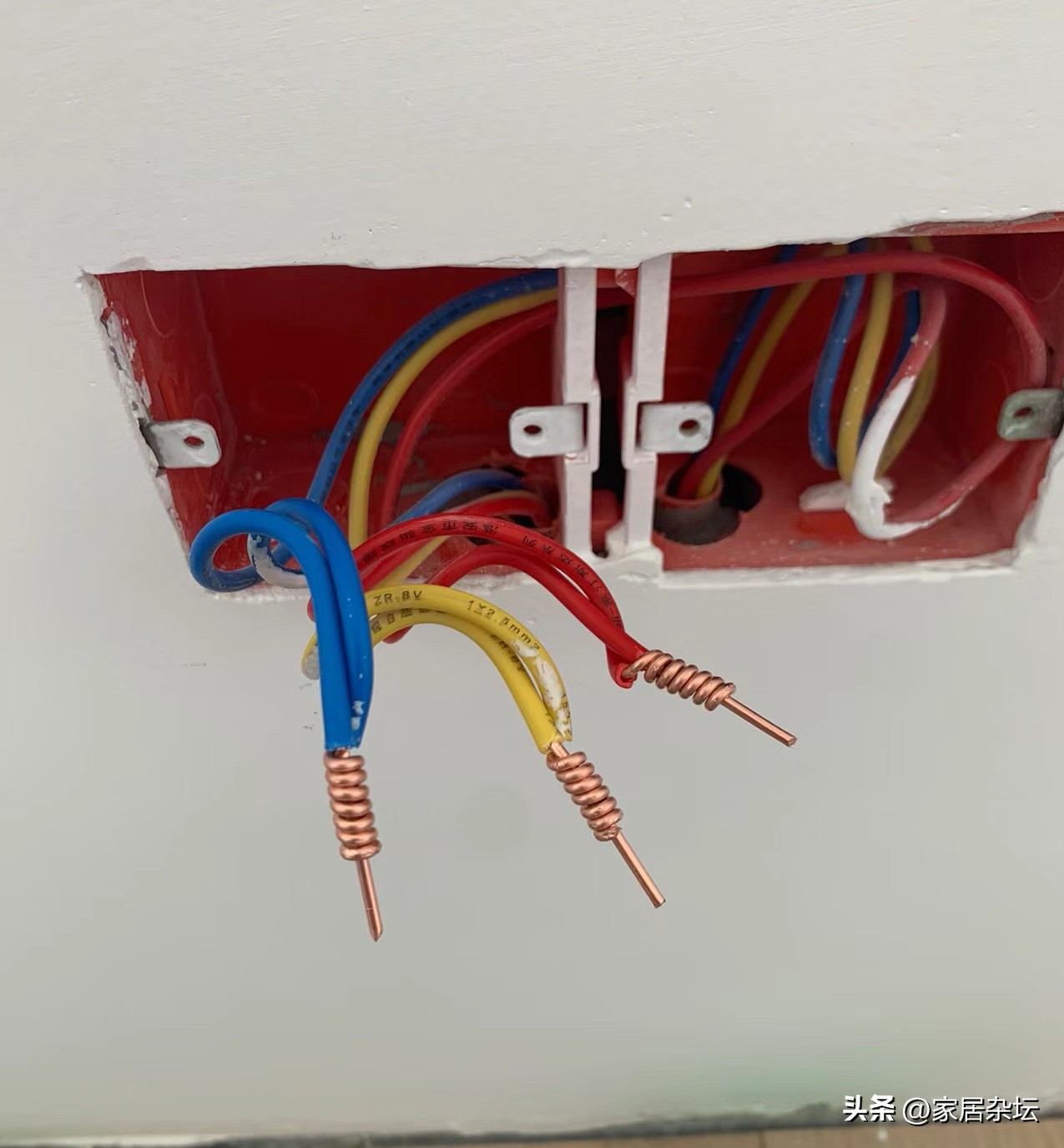 新房装修电线全换还有接头吗,家装全房用4平方电线对不对