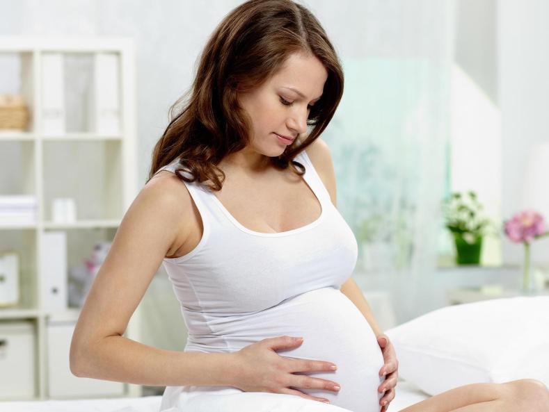 提醒准妈妈们：孕期出现4个异常，或说明胎儿出事了，需及时就医