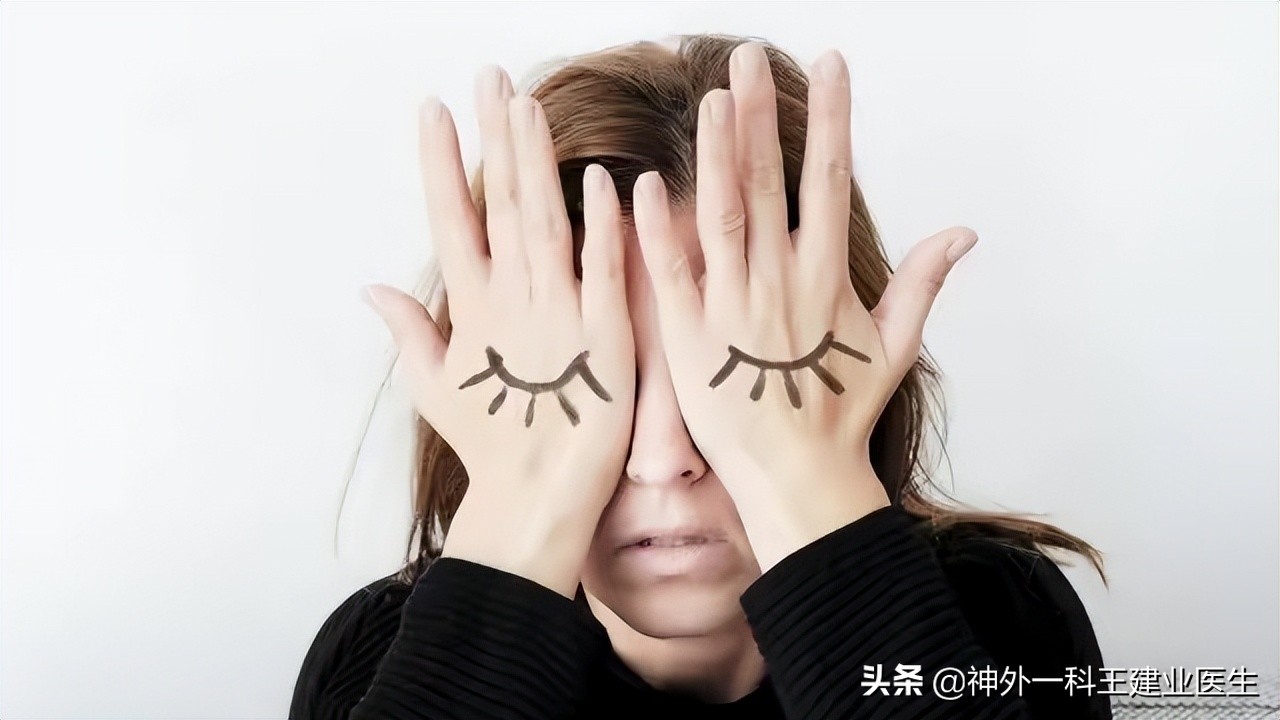 解决老年人视力下降的最好方法,老年视力下降应该补充什么维生素