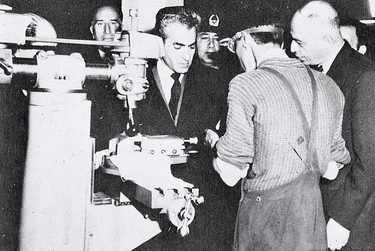 美国与伊朗的不解之仇,骂美国是政治正确