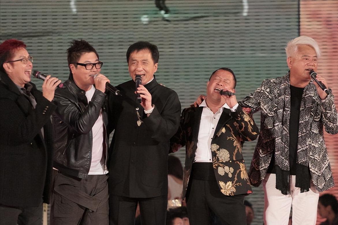 曾志伟与谭咏麟半年不说话,曾志伟跟谭咏麟有多好