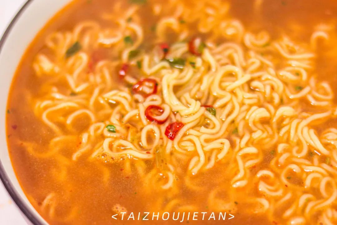 白象方便面是不是全网卖完了,白象方便面卖的不便宜