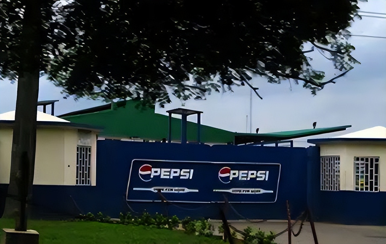 可乐瓶引起的事件,可乐瓶引发的事件