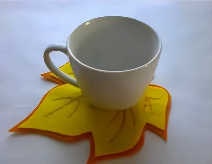 学生手工制作秋天的风景,秋天手工创意作品一叶知秋