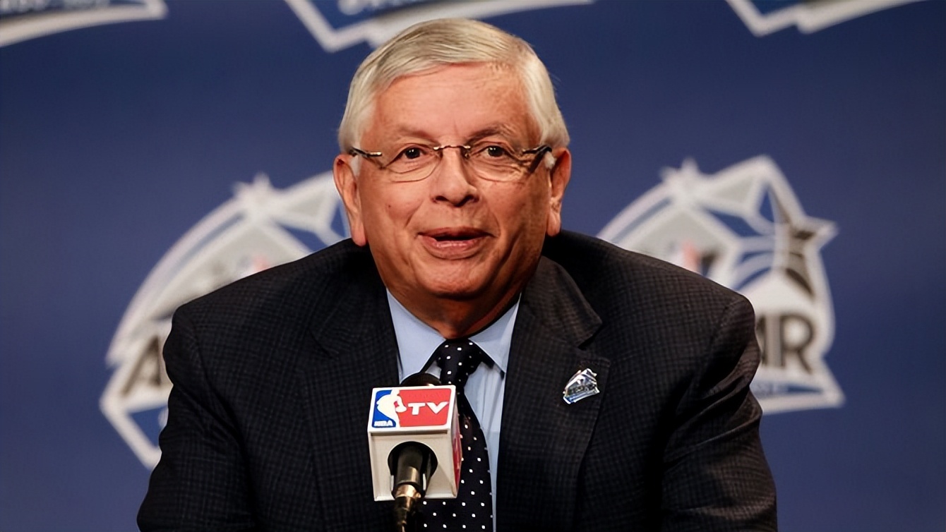 易建联追刘亦菲的人是谁,易建联娶巴西宝贝