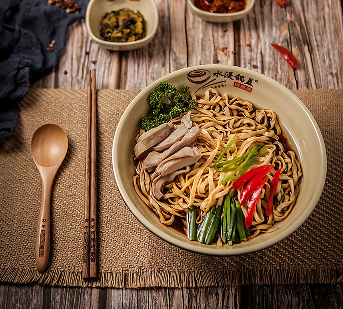 镇江锅盖面哪家最正宗,镇江锅盖面好吃吗