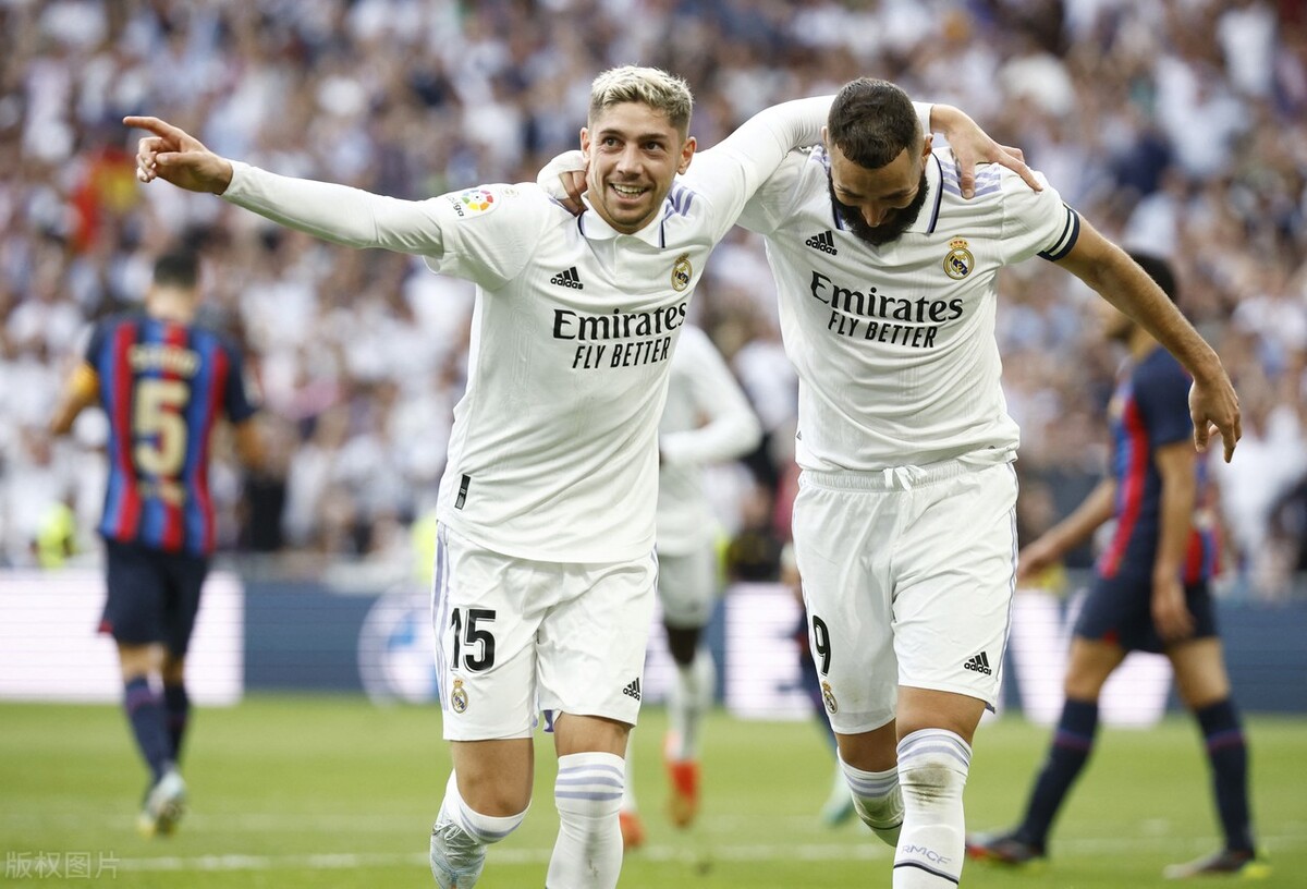 欧冠绝杀萨拉赫将pk本泽马,皇马0:4曼城本泽马