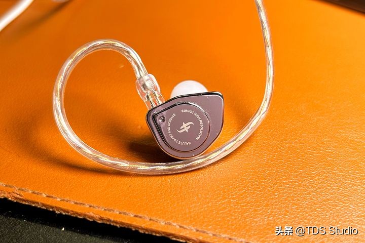 兴戈珍珑ew200hifi耳机,兴戈ea200入耳式耳机