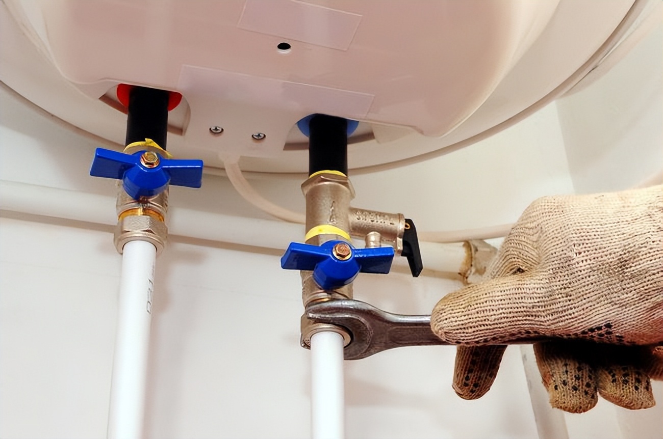 电热水器出水太小怎么解决,电热水器水流开关坏了怎么处理