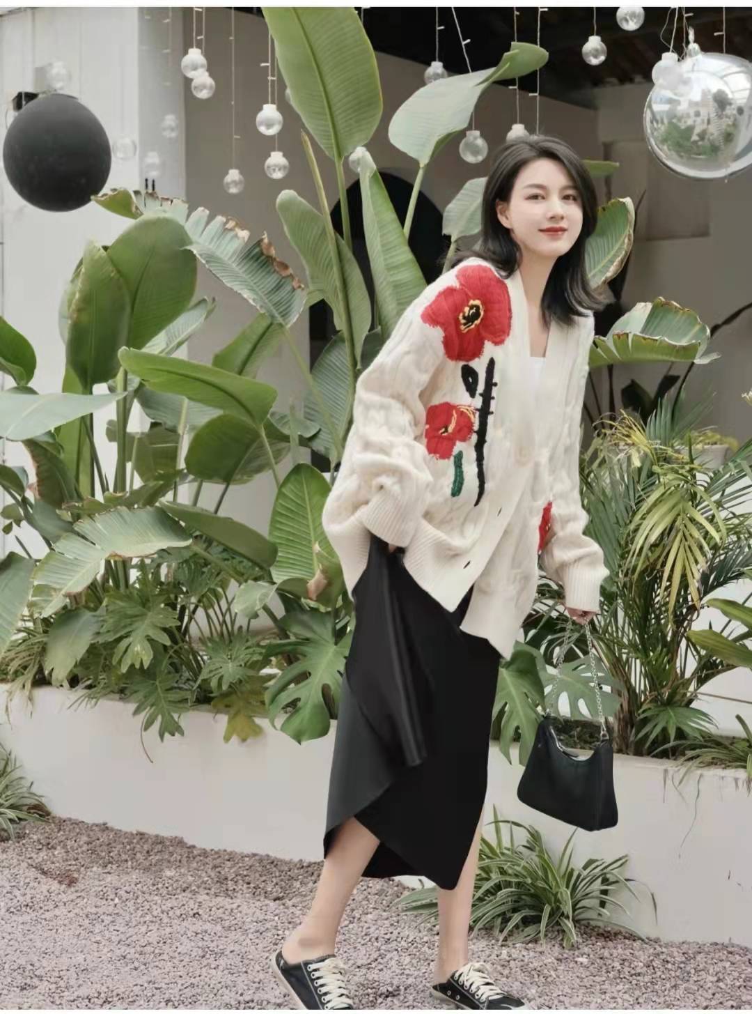 杏色针织开衫配什么内搭图片,针织开衫外套配什么衣服好看