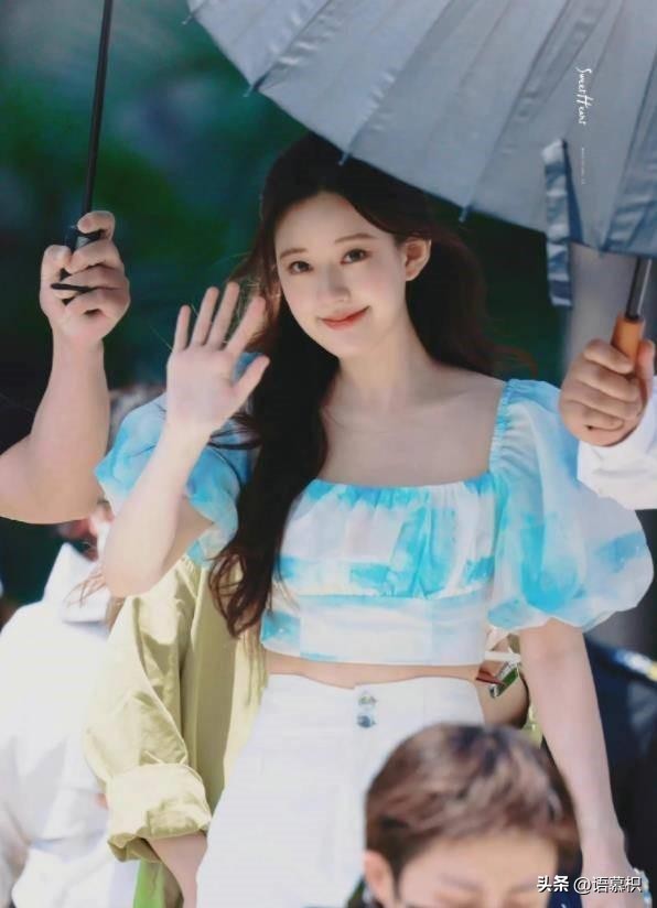 王鹤棣赵露思同框照片,王鹤棣与赵露思综艺节目