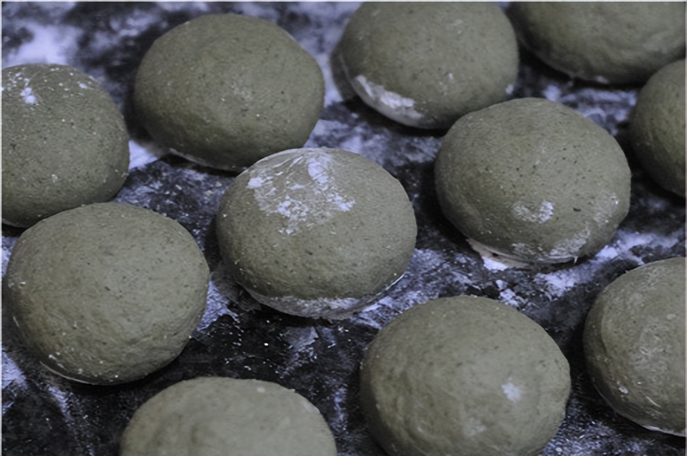 别嫌它味重，却是“大姨妈”的好朋友，清明后鲜嫩上市，抓紧吃