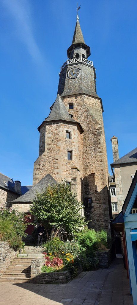 迪南：凝固中世纪法国，时光回到布列塔尼荣耀，半木结构建筑如画