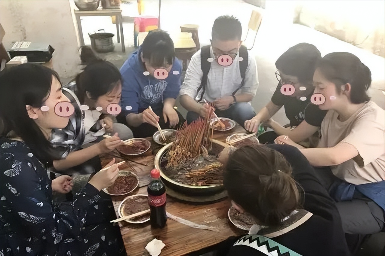 烂偏偏冷锅串串成都店,烂偏偏冷锅串串德阳店