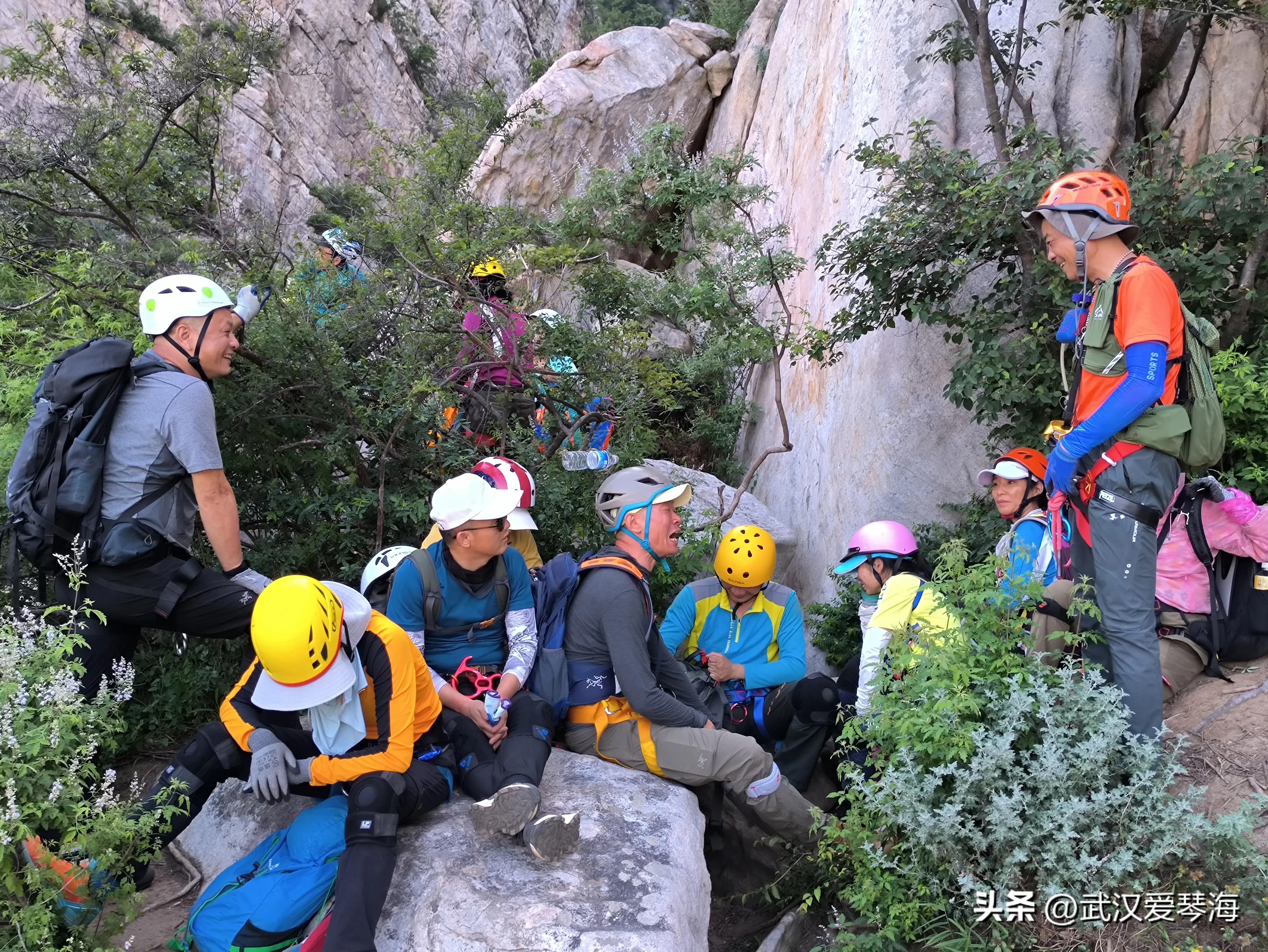 嵩山鱼道鱼脊线全景,嵩山虎头崖攀爬
