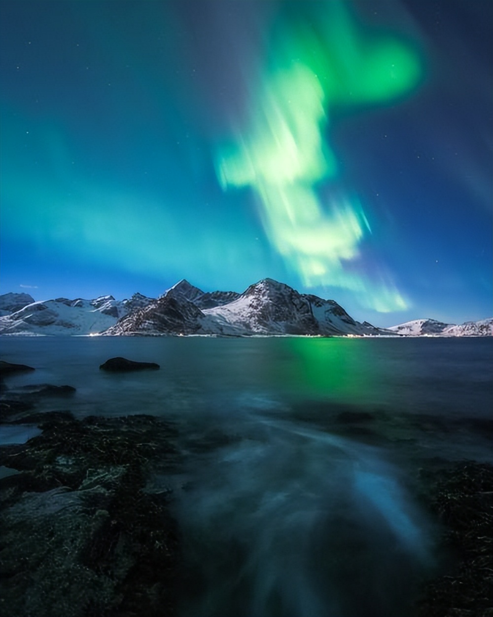 追寻光明与真理,追逐光明和黑暗