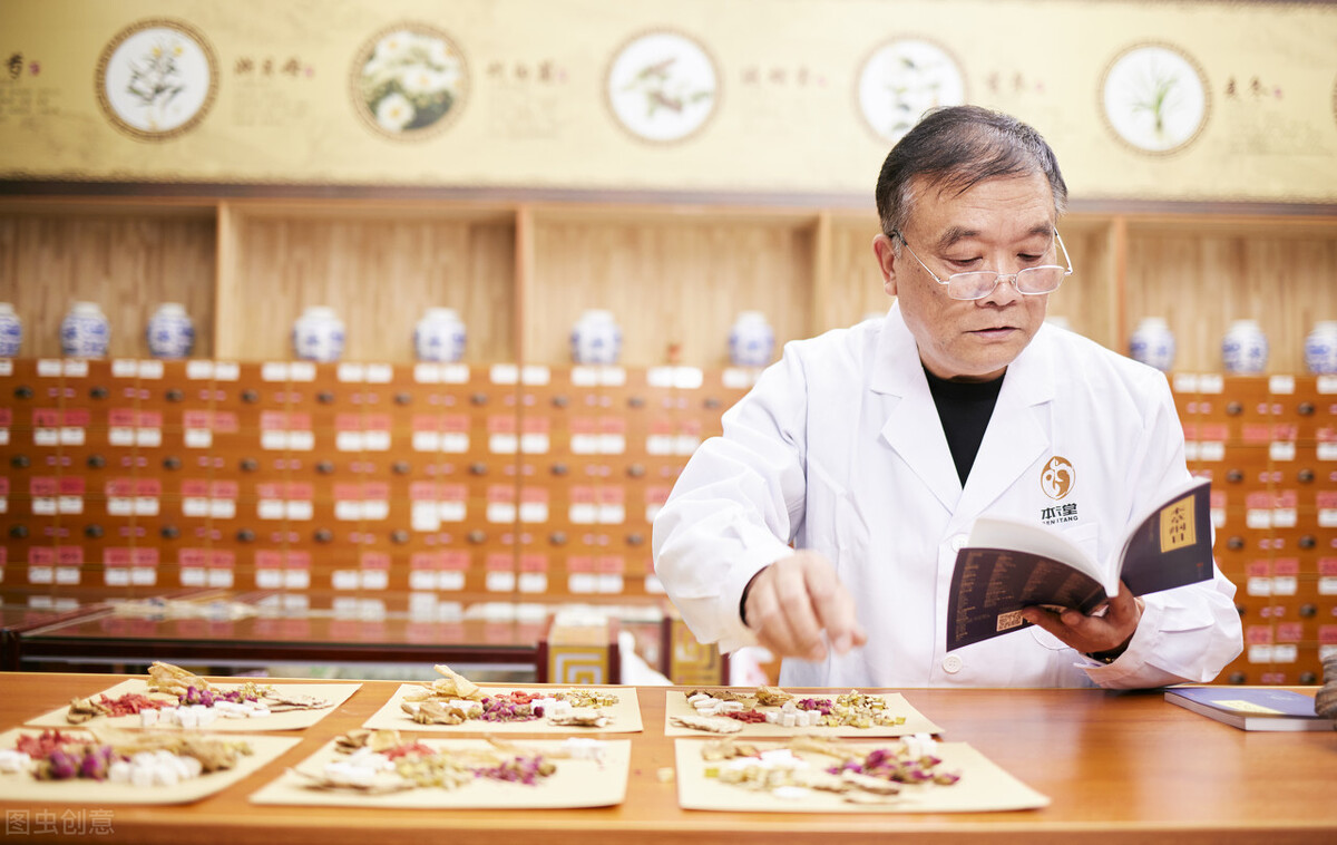 补肝养血改善睡眠中药,肝血不足睡眠差中医名方酸枣仁汤