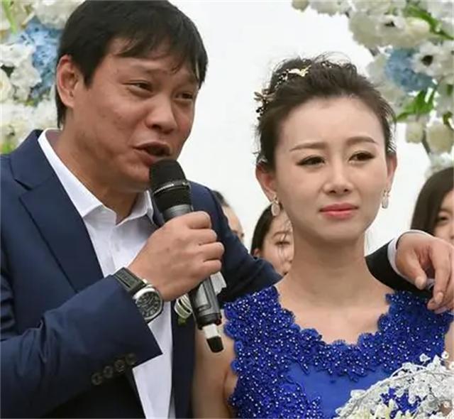 范志毅大女儿范斯晶,范志毅女儿范斯晶现在怎么样了