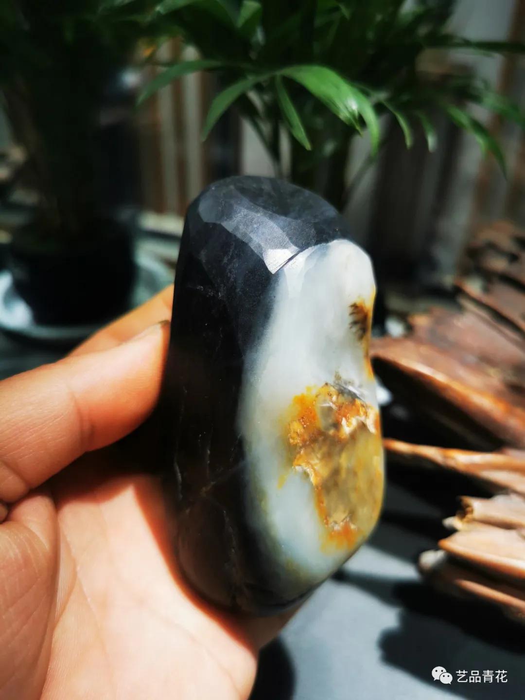 和田顶级青花籽料原石成交价格,青花玉籽料欣赏